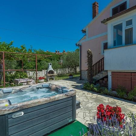 Ferienhaus Zora With Whirlpool Святой Ловреч Пазенатички Экстерьер фото