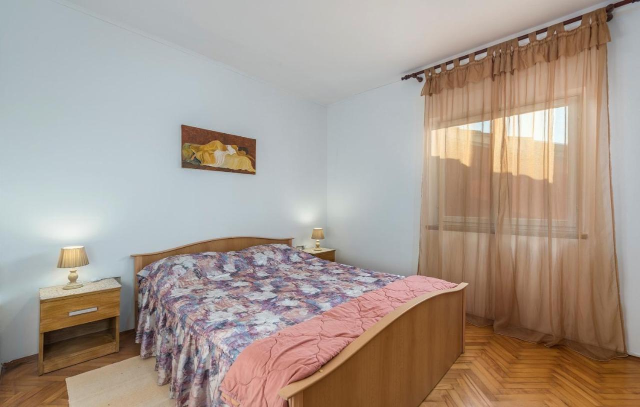 Ferienhaus Zora With Whirlpool Святой Ловреч Пазенатички Экстерьер фото