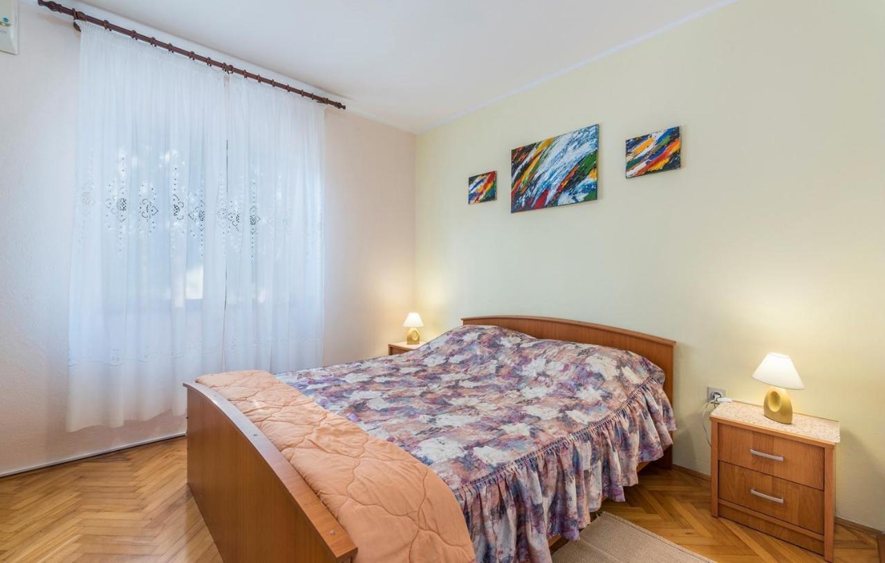 Ferienhaus Zora With Whirlpool Святой Ловреч Пазенатички Экстерьер фото